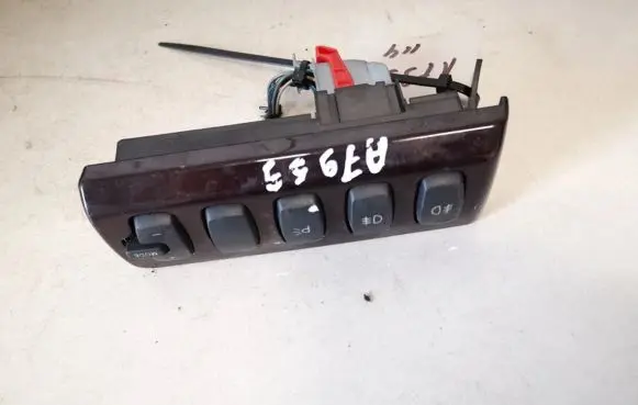 Fog light switch