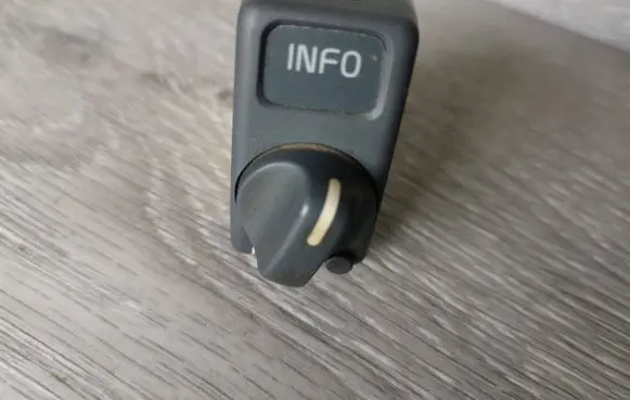 Volvo S70 V70 V70 XC On-board computer control switch 9162959