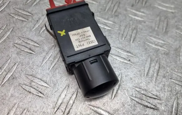 ESP (stability program) switch