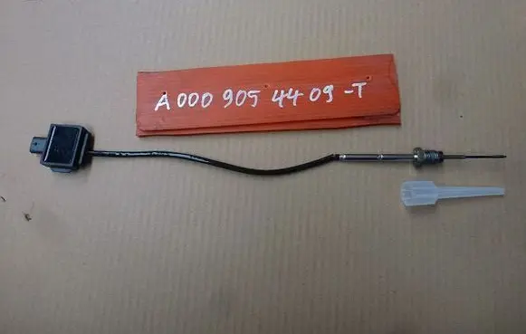 Mercedes-Benz X-class W470 Exhaust gas temperature sensor A0009054409-T