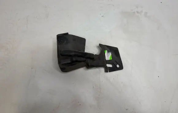 Chevrolet Camaro Intercooler air guide/duct channel 23507394
