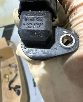Volvo XC60 Camshaft position sensor 31272689 G820