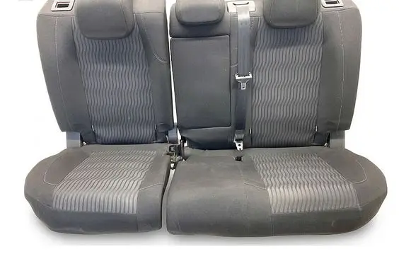 Peugeot 308 SW Second row seats