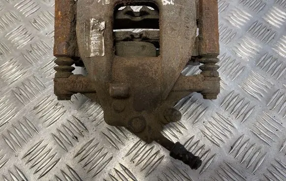 Mercedes-Benz Sprinter W906 Rear brake caliper