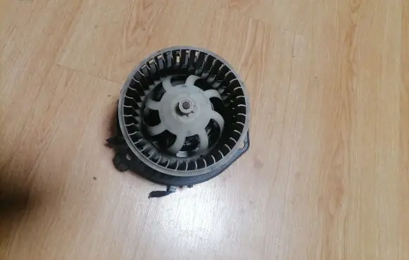 Iveco Daily 35 - 40.10 Heater fan/blower 197630200