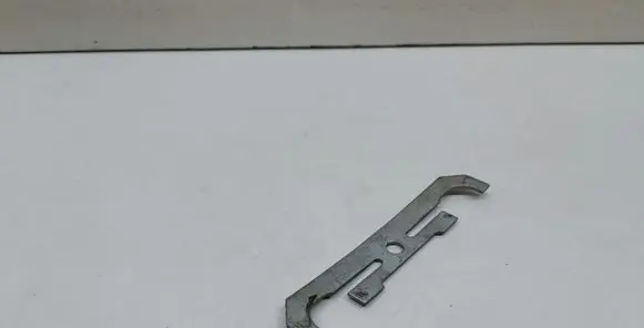 BMW 3 E90 E91 Fuel Injector clamp holder 