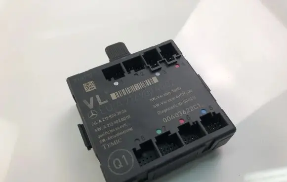Mercedes-Benz E A207 Other control units/modules A2129004002