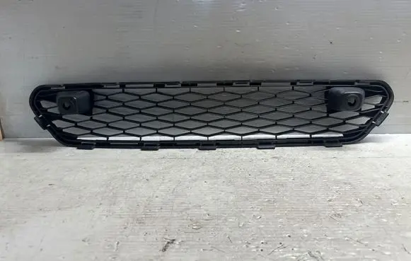 Nissan X-Trail T32 Front bumper lower grill