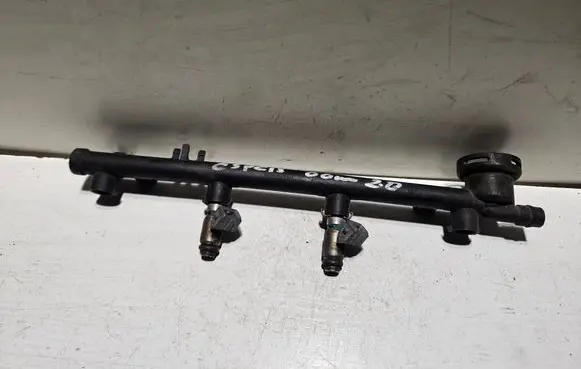 Renault Scenic I Fuel main line pipe 7700112777 7700107405