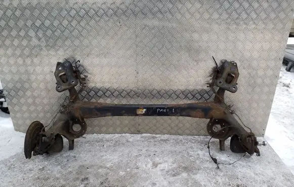 Fiat 500L Rear axle beam 