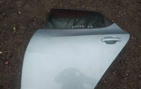 Seat Ibiza IV (6J,6P) Rear door melynos