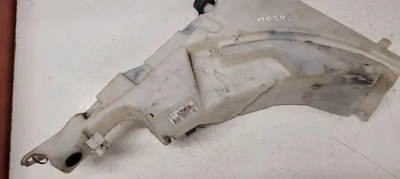 Jaguar XF X250 Windshield washer fluid reservoir/tank 8X2317B613AF
