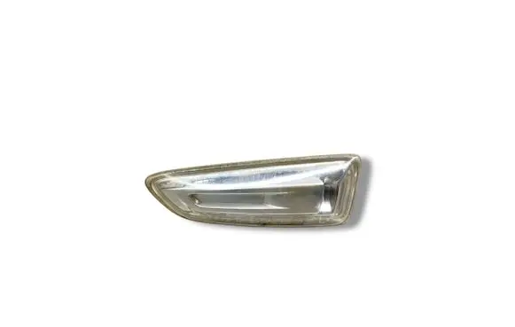 Opel Astra J Front fender indicator light 010137