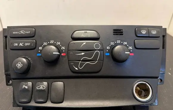 Volvo S60 Climate control unit 30782694 08W02E05 M4031200031