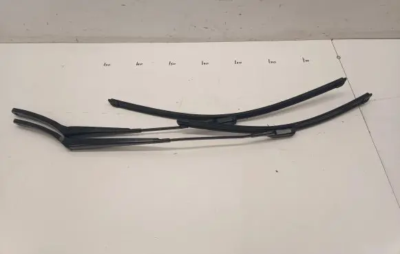 Ford Focus Front wiper blade arm JX7B17527AB JX7B17526AB