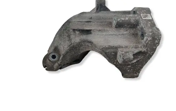 Mercedes-Benz C AMG W204 Engine mounting bracket A6512230004
