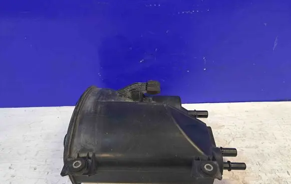 Active carbon filter fuel vapour canister