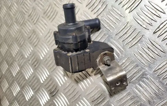 Renault Trafic II (X83) Webasto circulation pump for autonomous heater 9021337A 20812