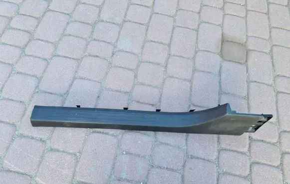Renault Captur II Front sill trim cover 769515187R