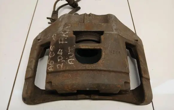 Audi A6 S6 C6 4F Front brake caliper