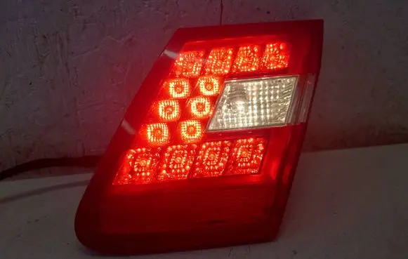 Mercedes-Benz E W212 Tailgate rear/tail lights A2128200864 2128200864