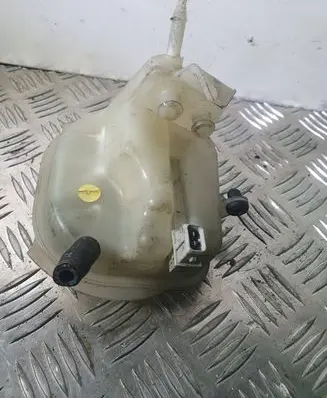 Audi A4 S4 B5 8D Brake fluid reservoir 4B0611301D