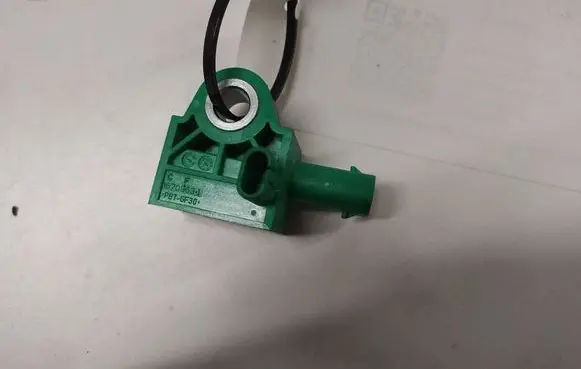 Volkswagen Golf VI Airbag deployment crash/impact sensor 5K0959351 5WK44000