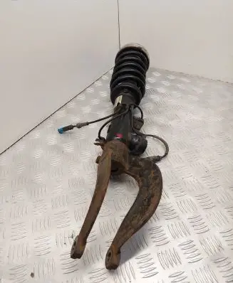 BMW X5 F15 Front shock absorber with coil spring 6863173 10541360