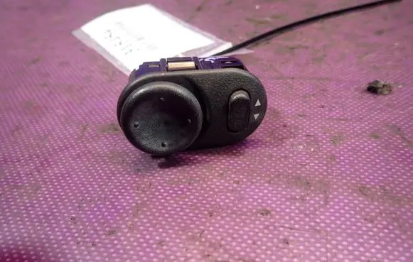 Opel Astra G Wing mirror switch 