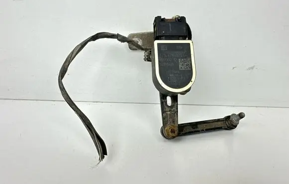 BMW 7 F01 F02 F03 F04 Headlight/headlamp level sensor 6784075
