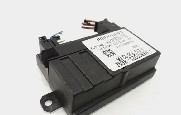 Mercedes-Benz CLS C218 X218 Fuel injection pump control unit/module A2129000306 5WK11555EBF