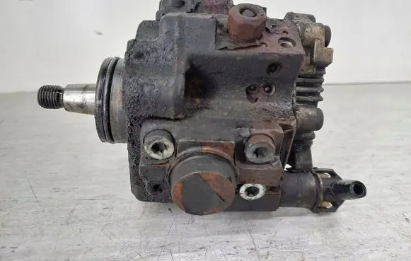 Hyundai i30 Fuel injection high pressure pump