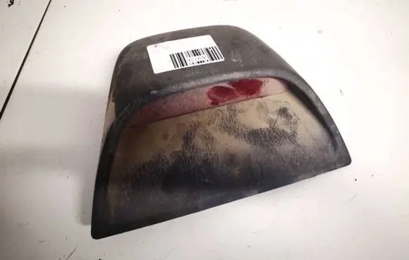 Toyota Avensis T220 Third/center stoplight 54534466 54533437
