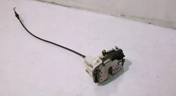 Fiat Panda II Rear door lock 46803513