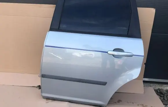 Ford Focus C-MAX Rear door