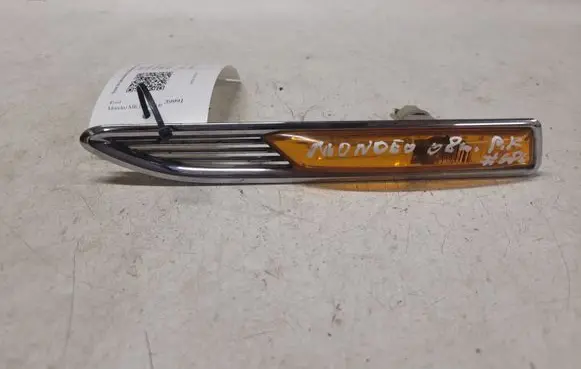 Ford Mondeo MK IV Front fender indicator light 165147