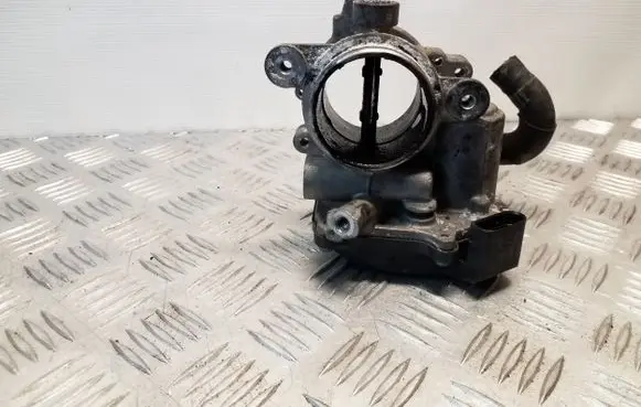 Skoda Octavia Mk3 (5E) Throttle valve 04L128063T 04L128059T