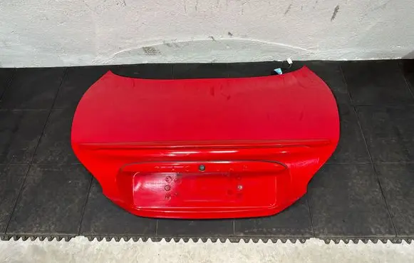 Jaguar XK8 - XKR Tailgate/trunk/boot lid