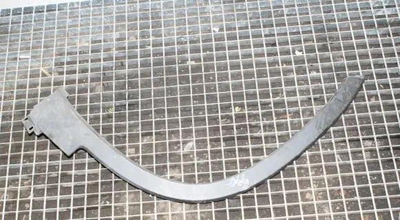 KIA Sorento Front arch trim 877132P010