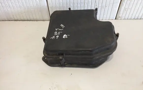 Volkswagen PASSAT B5 Fuse box set 8D1907355B