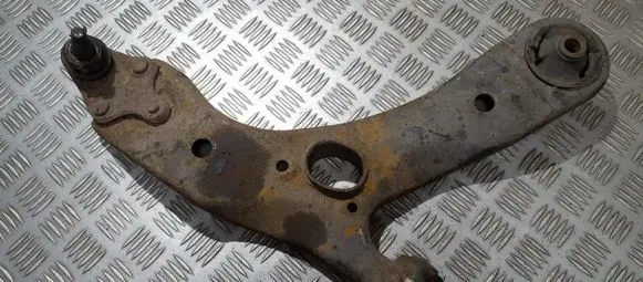 Front lower control arm/wishbone