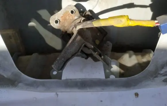 Tailgate/trunk/boot lock/catch/latch
