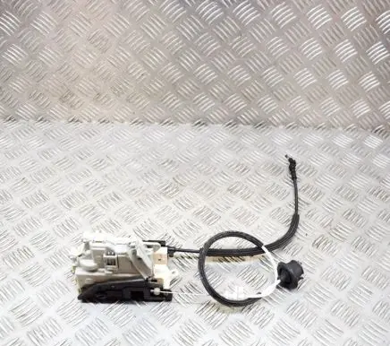 Audi Q7 4L Rear door lock 8K0839015C