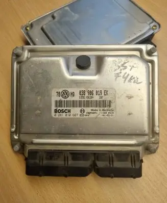 Volkswagen PASSAT B5.5 Engine control unit/module 038906019EK 289A5041 0281010667