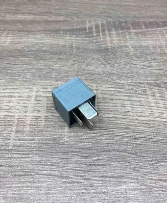 Ford Mondeo Mk III Other relay 5M5T14B192EA V23136J4X62