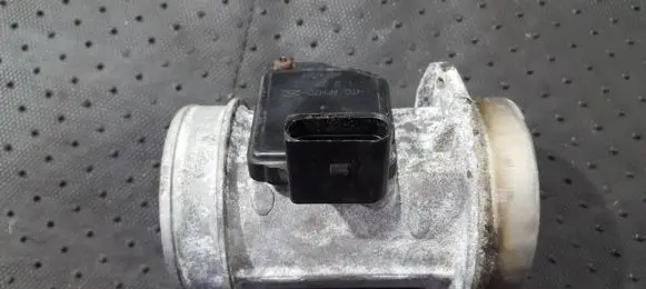Audi A4 S4 B6 8E 8H Mass air flow meter afh7025c afh70-25c