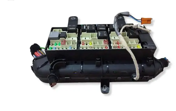 Jaguar F-Pace Fuse module 