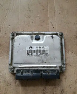 Volkswagen Golf IV Engine control unit/module 038906019CJ 0281010302