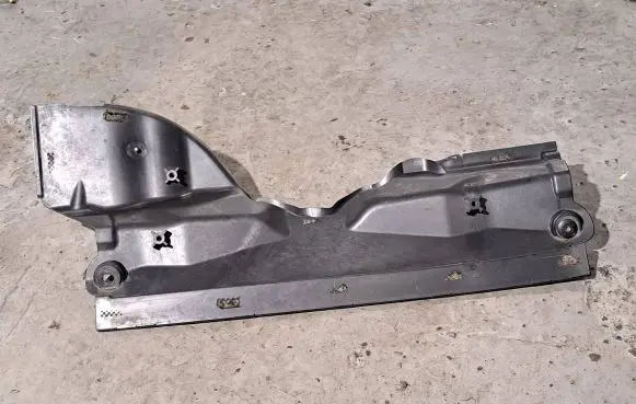 BMW 7 F01 F02 F03 F04 Heat shield in engine bay 7188420