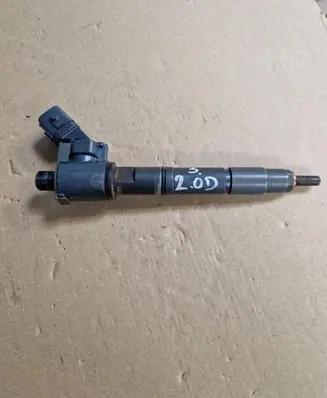Volvo V40 Fuel injector VEA13-2370010-CAA
